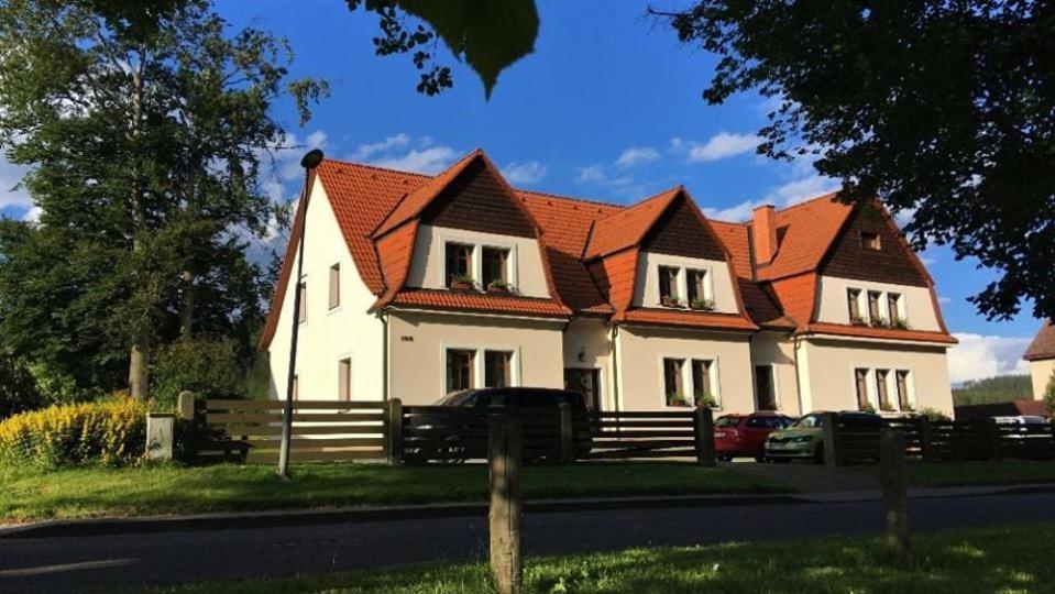 Apartmany Pod Krizovym Vrchem Adršpach Exterior foto